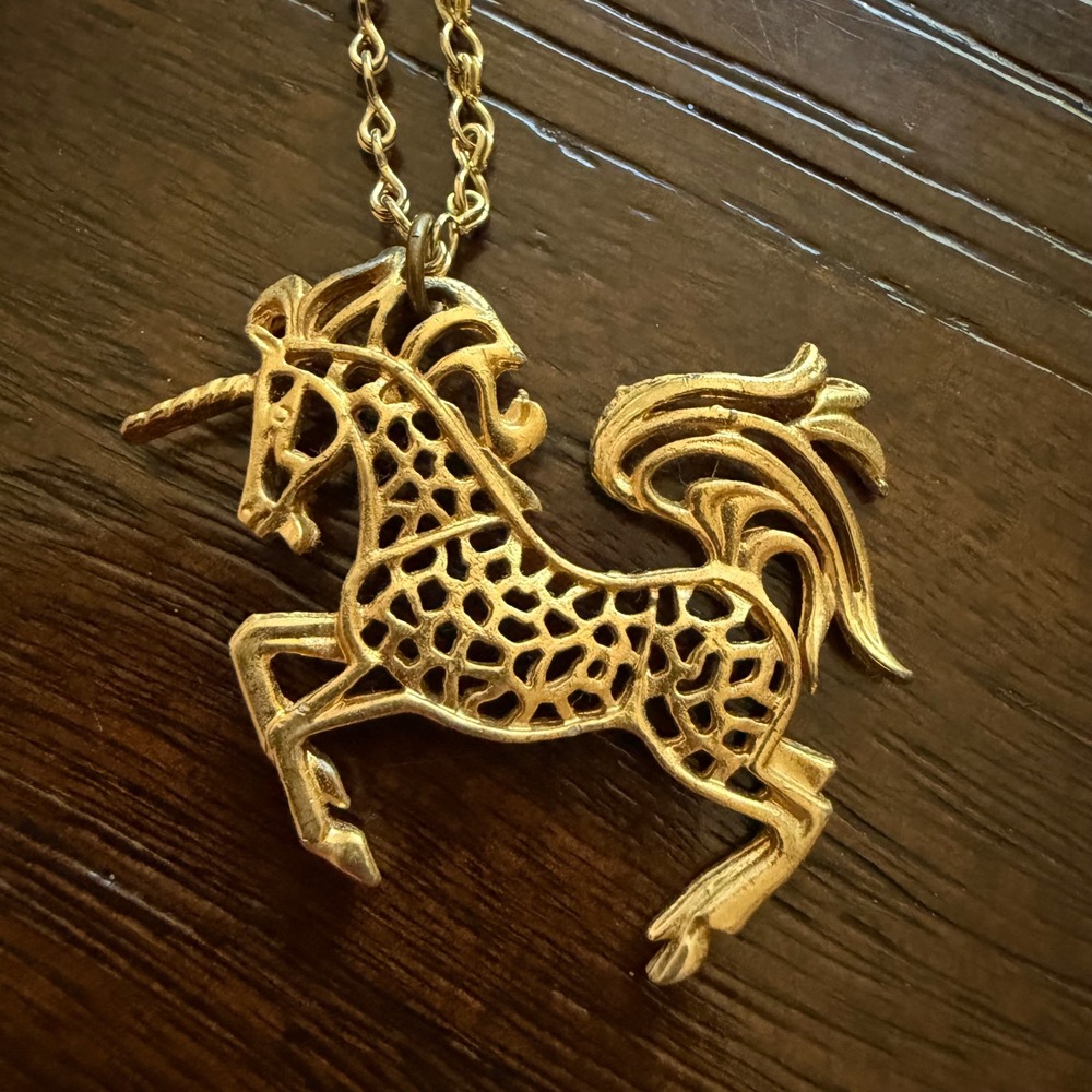 Vintage‎ 1970s Gold Unicorn Necklace Whimsical Boho OS - Picture 3 of 7